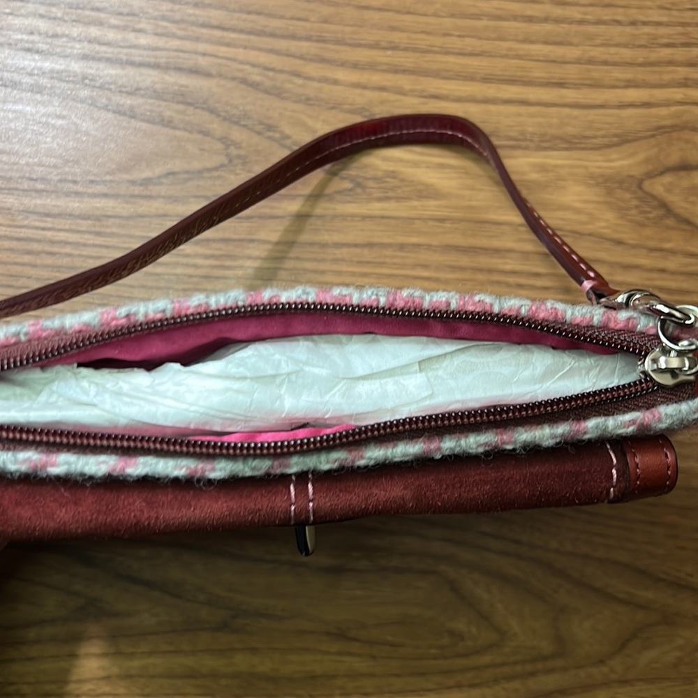 🌸Coach wristlet GORGEOUS🌸 - Picture 5 of 13